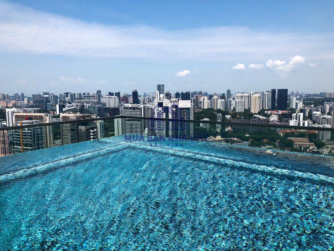 Thiết kế thông tầng và ban công rộng tại penthouse Đà Nẵng
